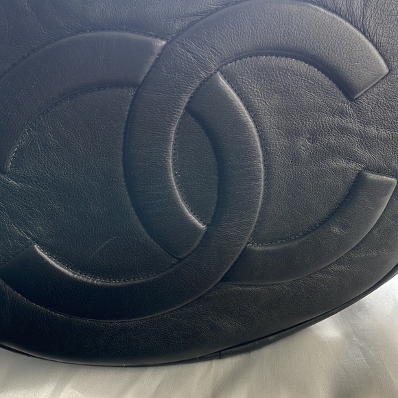 Chanel Bucket Bag - Picture 6 of 8